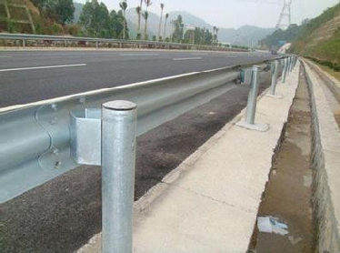 貴州道路防撞護欄
