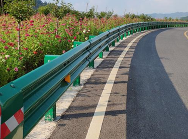 道路防撞護欄